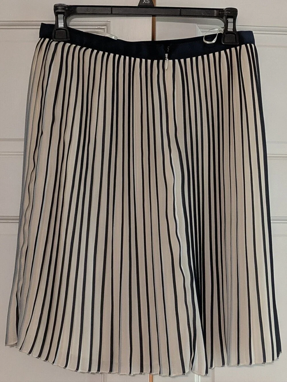 J.Crew Navy & Cream Vertical Stripe PNautical Preppy Pleated Striped Misi Skirt